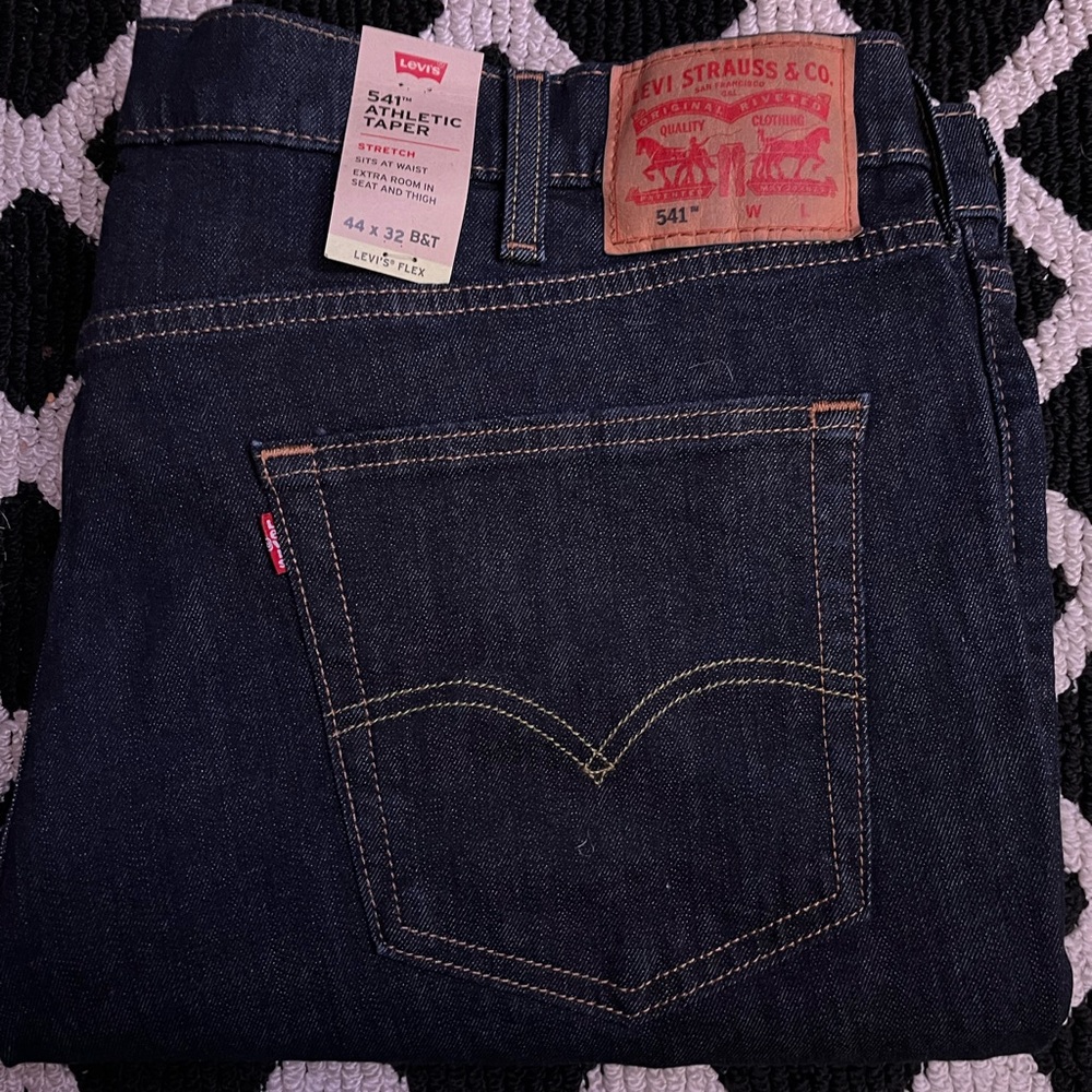 BRAND NEW Levi’s 541 Athletic Taper Stretch Dark Blue Jeans NWT